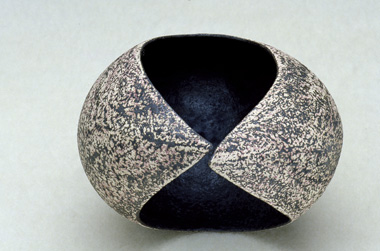 Orbit, 2001, 15
            x 17 cm
