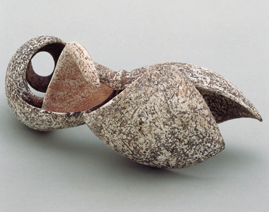 Bird with clipped
            wing I, 1997, 9x10 cm